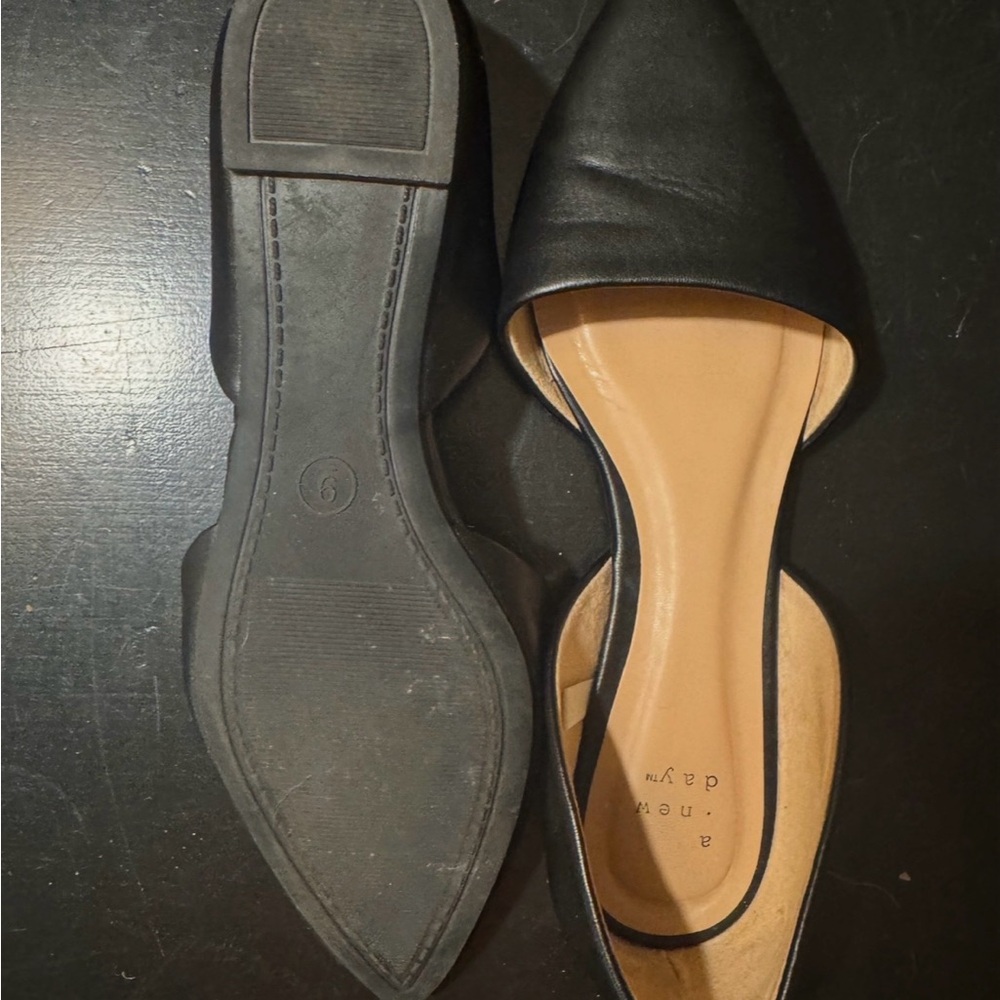 Women's Black Leather Flats